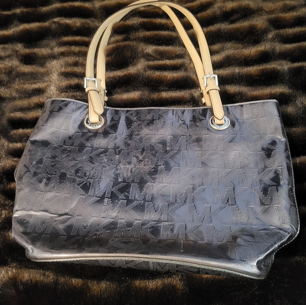 Vintage Michael Kors Stylish Grayish Black Shoulder Bag. Gently Used..